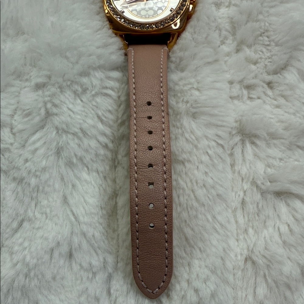 Coach Pink and Gold Women's Watch- Madison/Boyfriend/Delancey-style lines - Picture 4 of 7